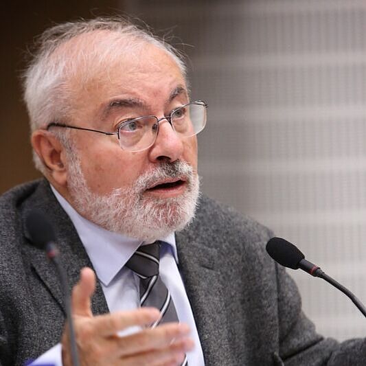 Gérard Bossuat, professeur à l'université de Cergy-Pontoise